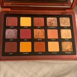 NATASHA DENONA sunrise palette